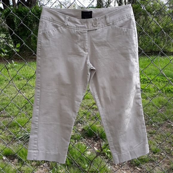 The Limited Pants - The Limited Khaki Drew Fit Capris Size 6